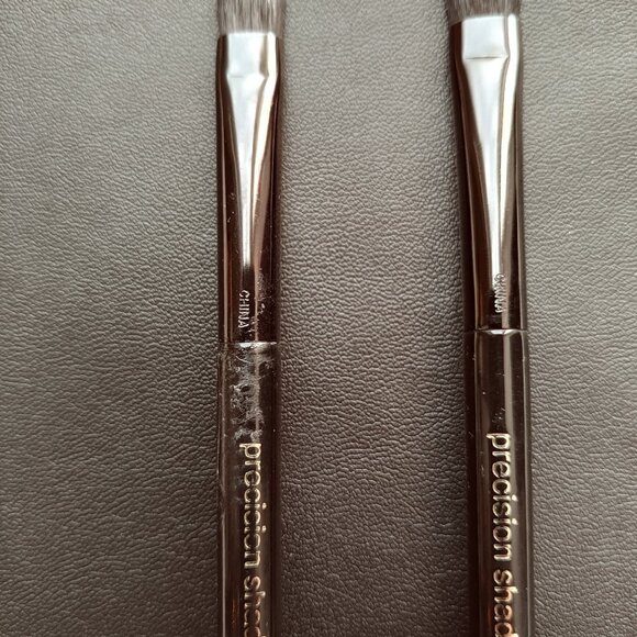 2 Lancome Precision Shadow Brushes #12 - Picture 11 of 14